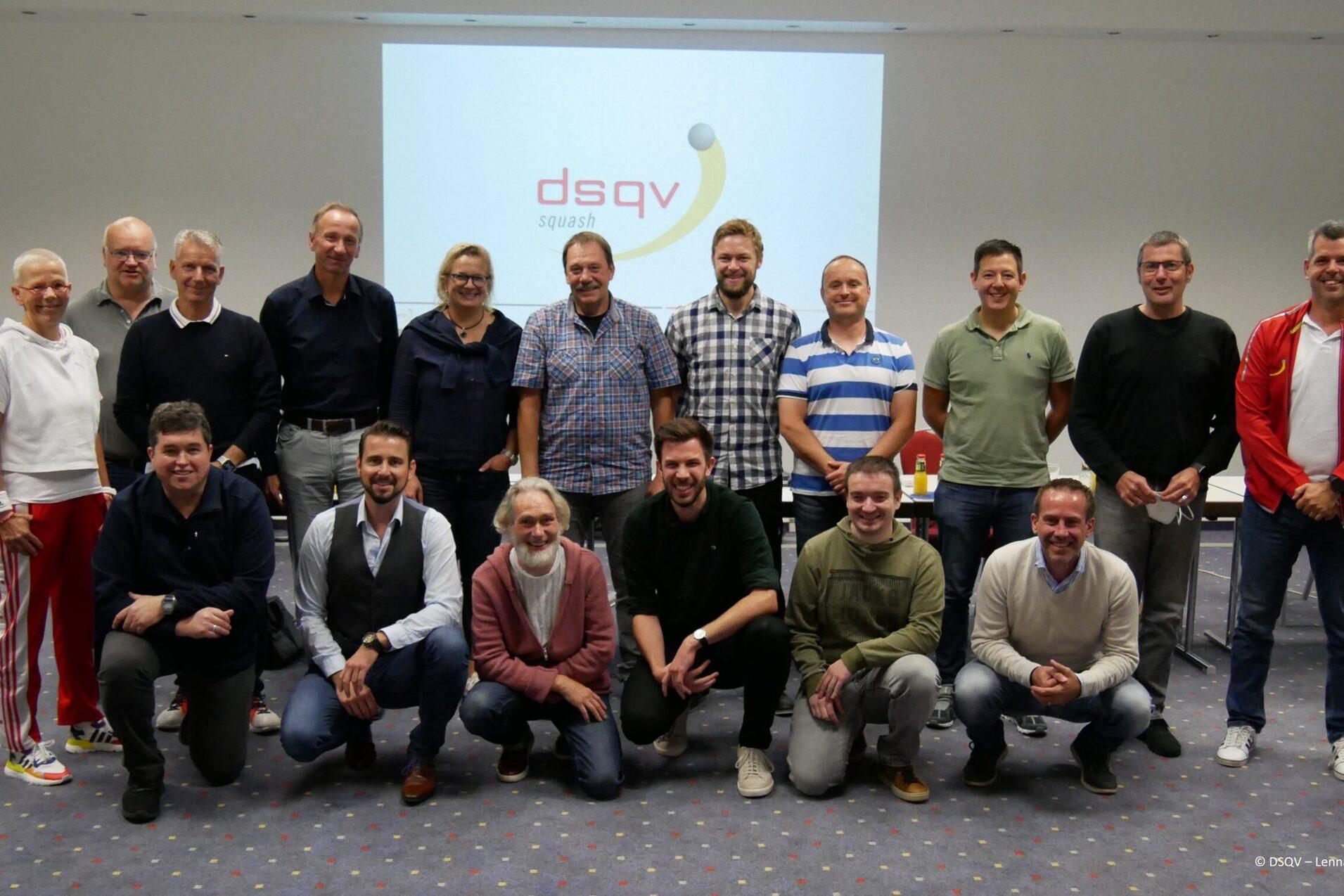 Viele regionale und nationale Verantwortliche der unter 3 G - Bedingungen stattgefundenen DSQV-Mitgliederversammlung 2021.