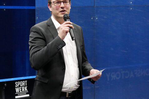 Michael G&auml;de, der aufgrund seines Einsatzes bei der Bundesliga-Endrunde beim dortigen Live-Streaming nicht in Oberhausen vor Ort sein konnte, ist neuer Pr&auml;sident des Deutschen Squash Verbandes - Bild (Archiv): DSQV - Lennard Jessen