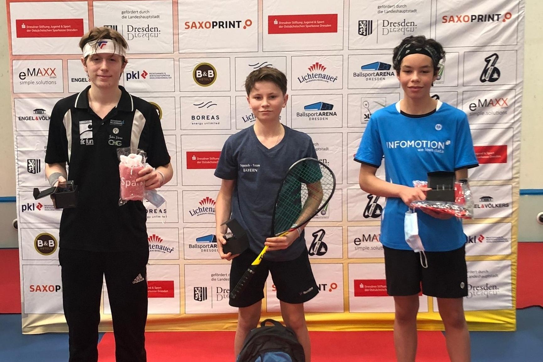 Das U15-Podest der Jungen: Rufus Gebhardt, Alexander Neumann und Tomás Palacio Valejo (v.l.n.r.) - Bild: Alexander Korsch