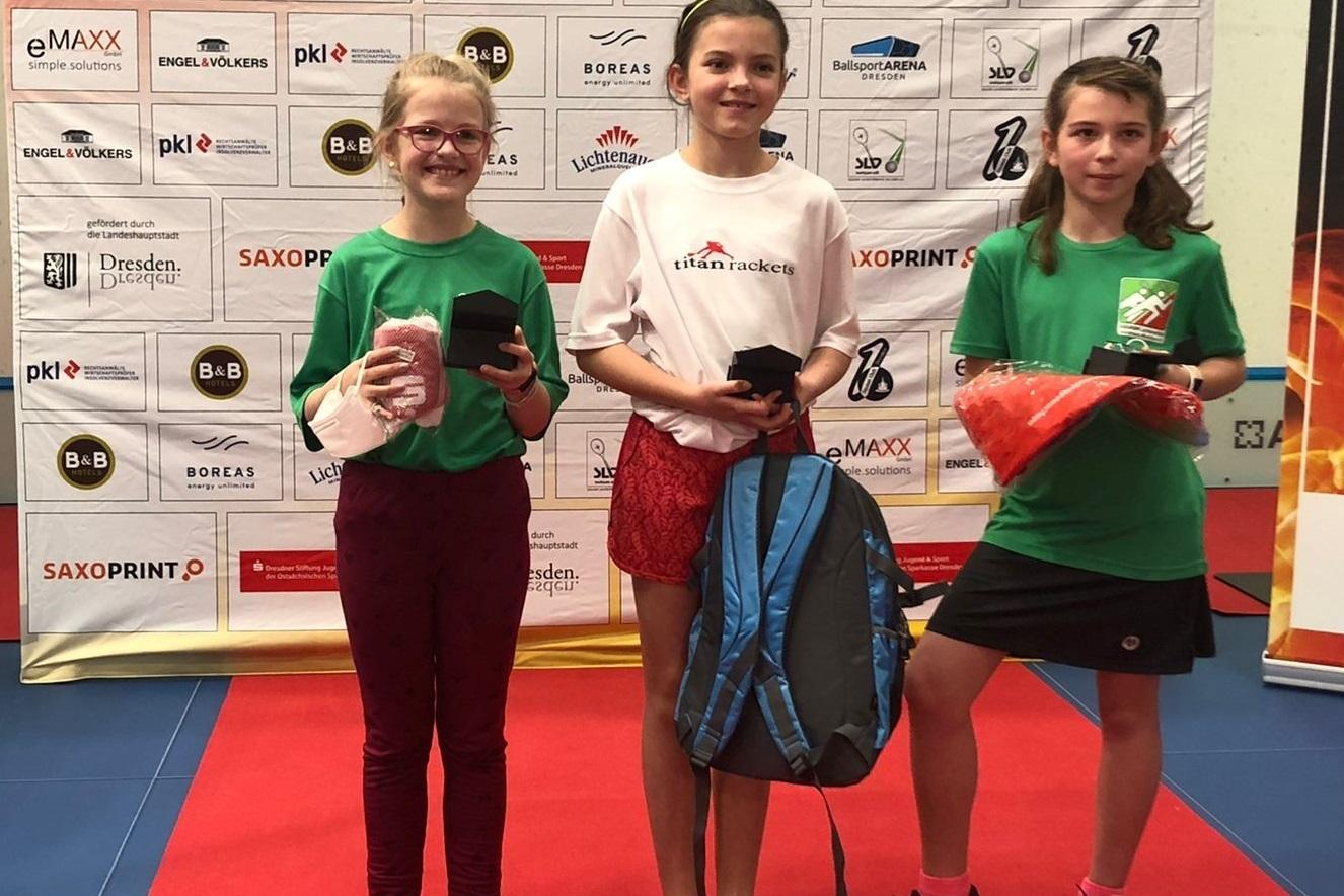 Das U11-Podest der Mädchen: Emilia Hartmann, Jasmina Mahl und Anouk Bohne (v.l.n.r.) - Bild: Alexander Korsch