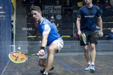 Raphael Kandra (li) gewinnt sein Halbfinale gegen Ben Petzoldt (re) und hat damit morgen die Chance auf seinen vierten DEM-Titel in Serie - Bild: Henning Angerer