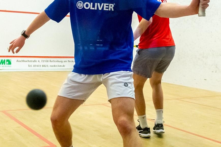 Laszlo Godde (am Ball) ist der neue Deutsche Jugendeinzelmeister U19 - Bild: Thomas Z&uuml;fle