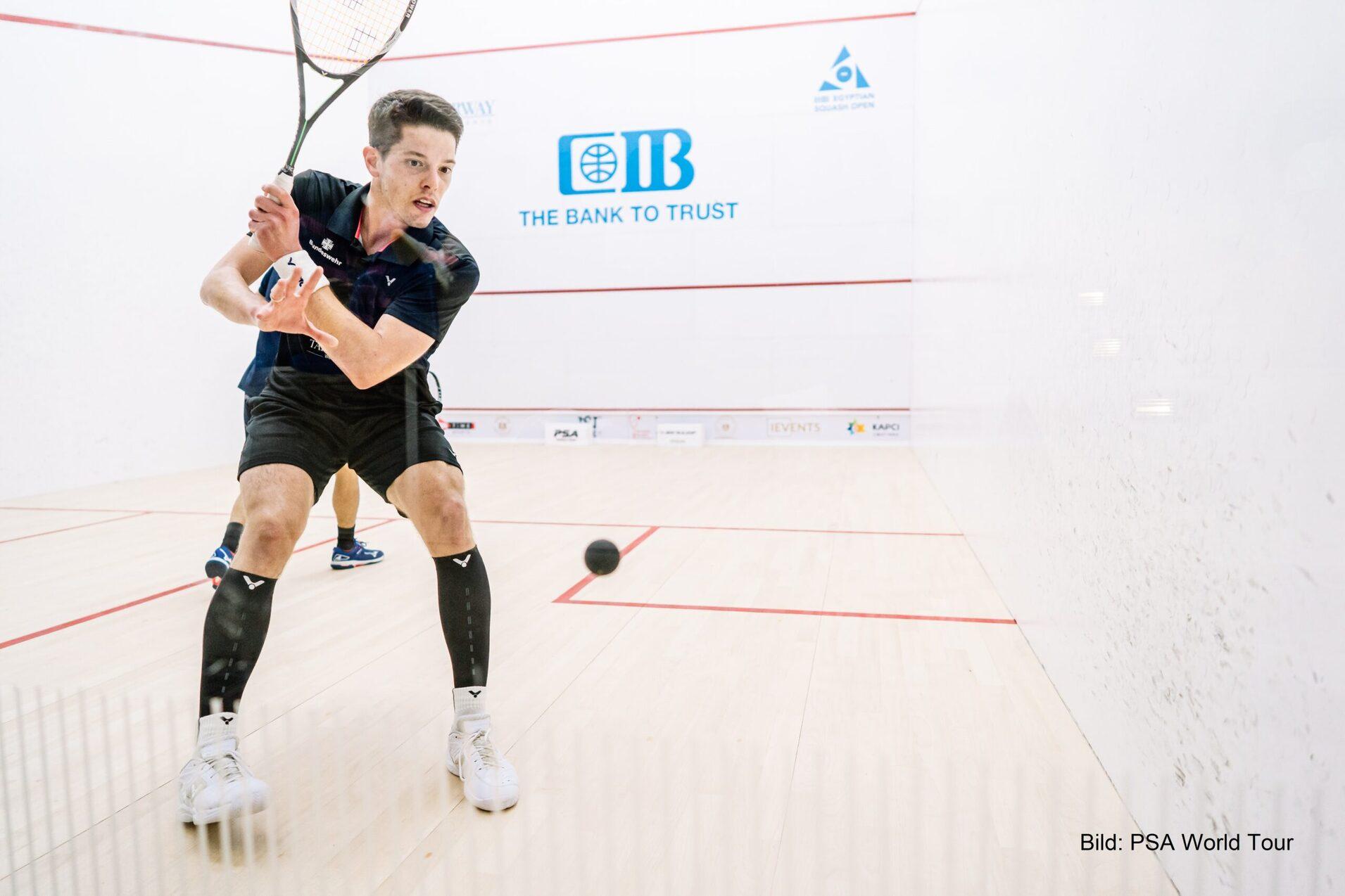 Raphael Kandra gewinnt sein Auftaktmatch gegen den Weltranglisten-14. Miguel Rodriguez in fünf Sätzen und steht in Runde zwei der Einzel-WM - Bild (Archiv): PSA World Tour
