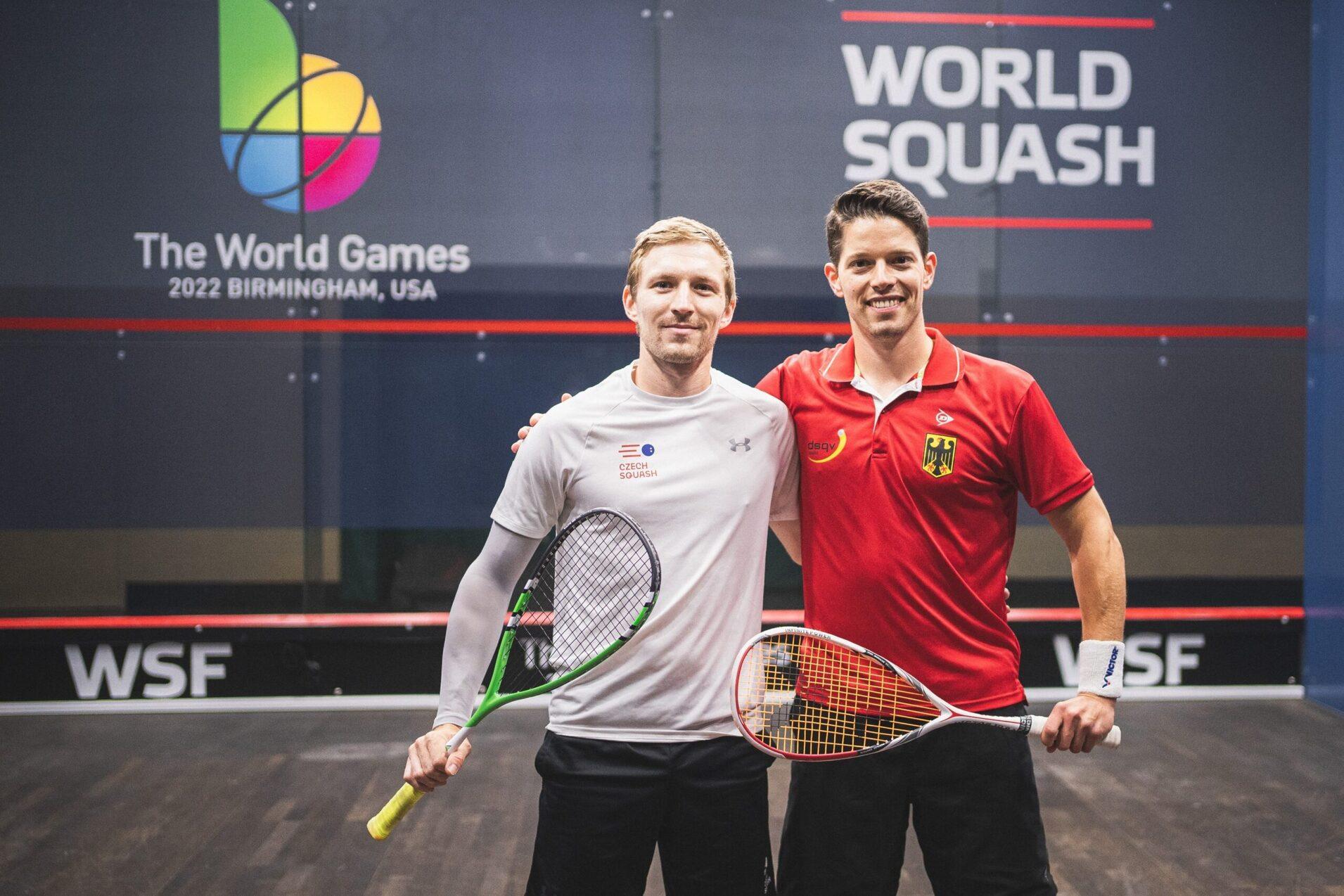 Raphael Kandra (re) besiegt Jakub Solnicky (li) und komplettiert das deutsche Viertelfinaltrio in Birmingham - Bild: Team Deutschland - Maurice Stach