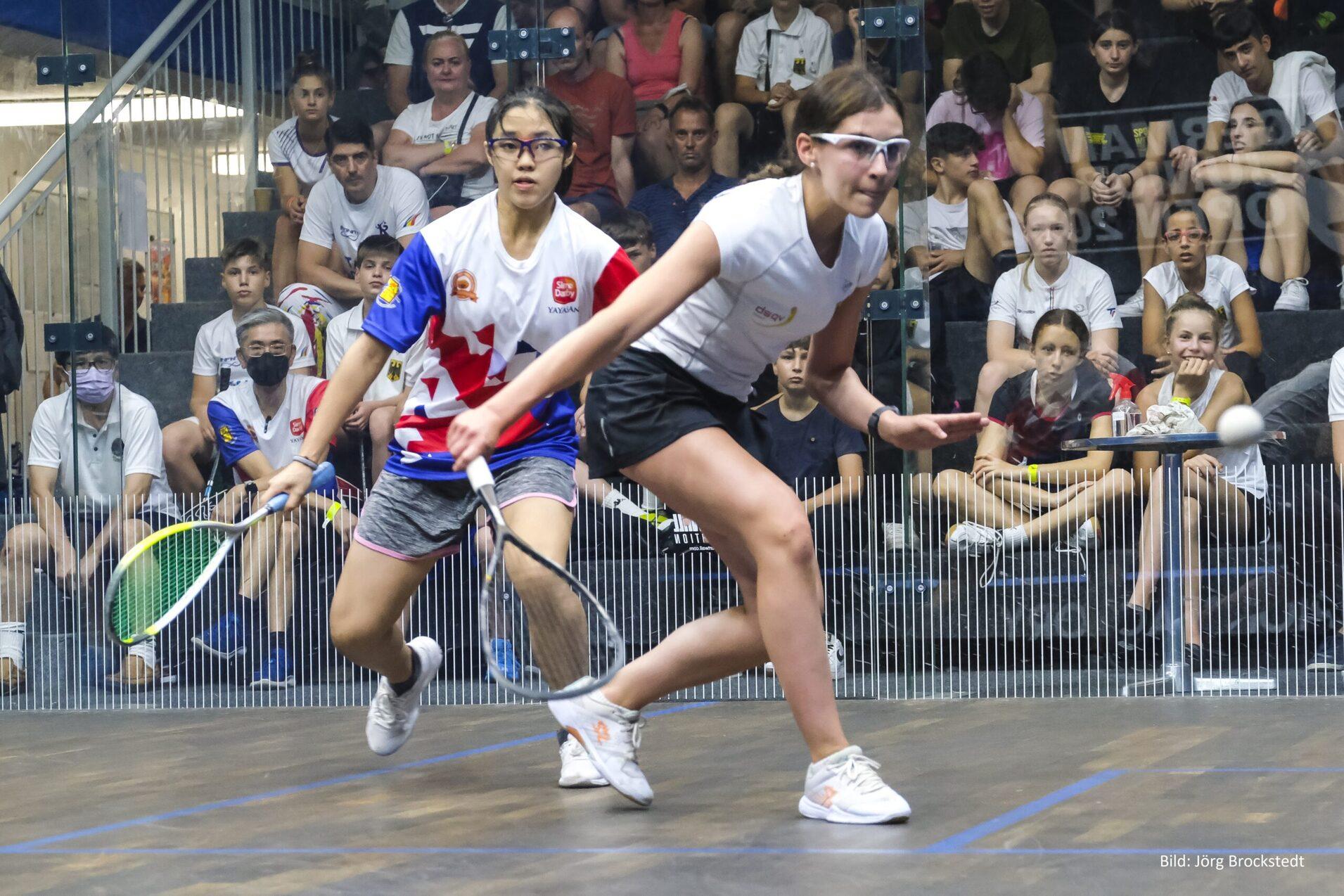 Maya Weishar (re) unterliegt im Halbfinale gegen die spätere U17-Zweite und belegt am Ende Rang vier - Bild: Jörg Brockstedt