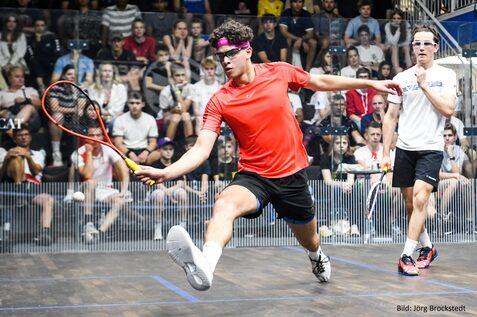 Hassan Khalil (li) gewinnt das U19-Finale der Jungen gegen David Bernet - Bild: J&ouml;rg Brockstedt