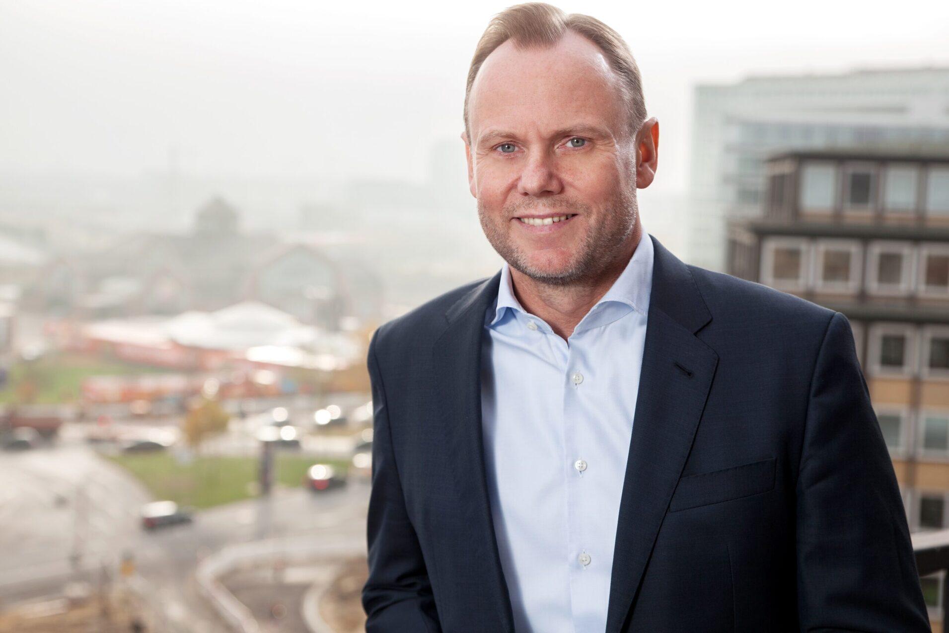Hamburgs Innen- und Sportsenator Andy Grote übernimmt die Schirmherrschaft über die anstehende Squash Einzel-EM der Damen und Herren 2022 - Bild: Behörde für Inneres und Sport der freien und Hansestadt Hamburg