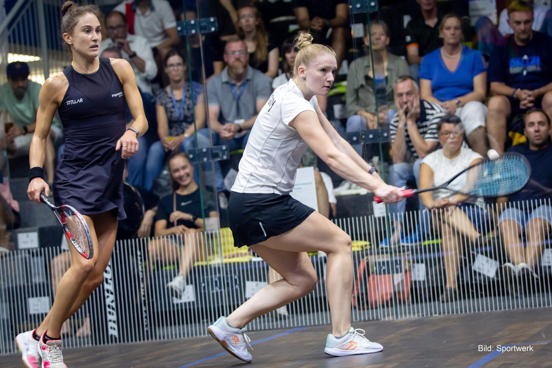 Saskia Beinhard (re) im Spiel gegen Nele Gilis (li) - Bild: Sportwerk