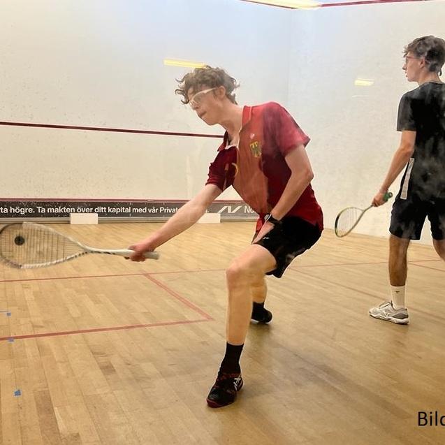 Fabian Igelbrink (li) im Spiel um Bronze der Jungen U17 - Bild: DSQV