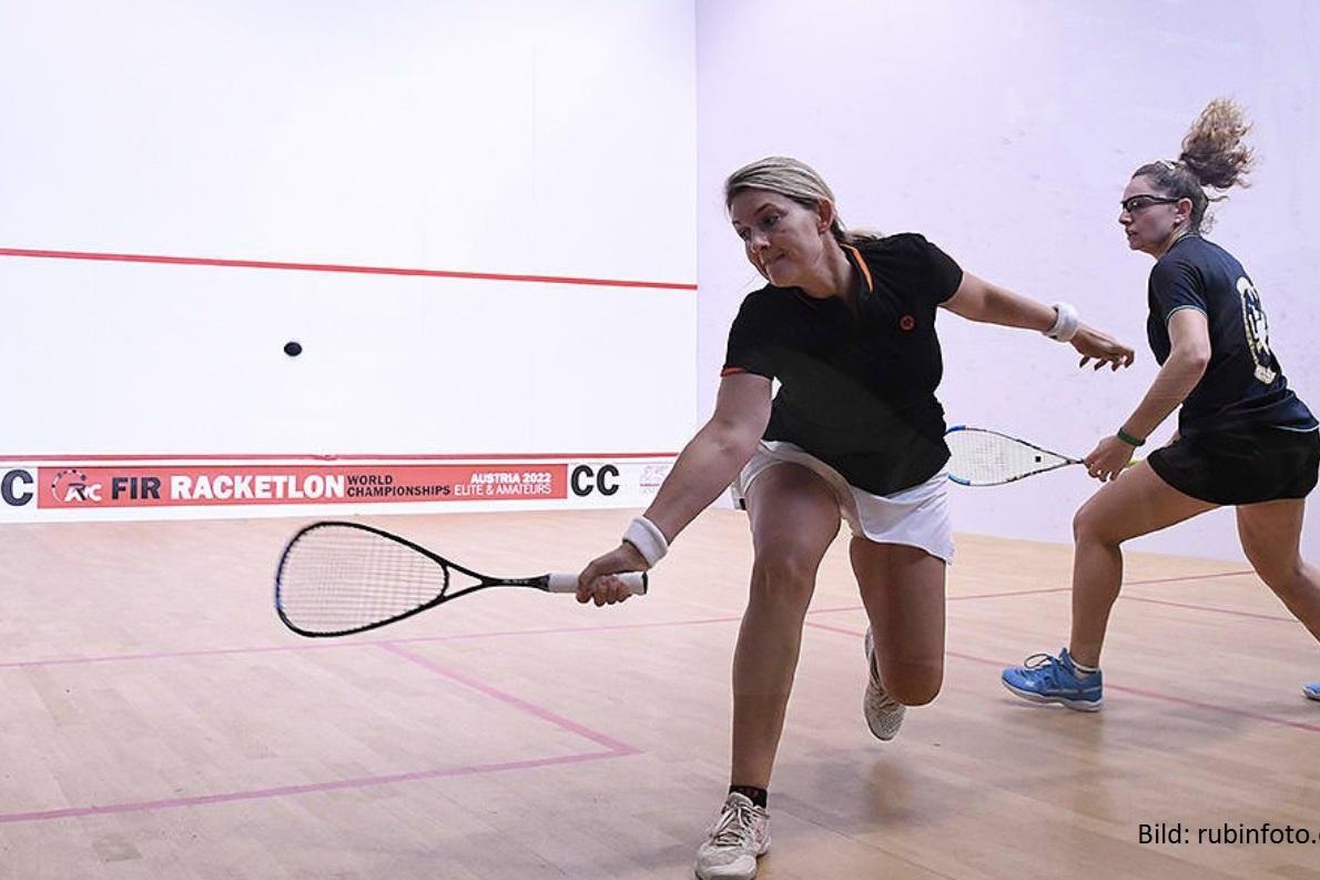 Astrid Reimer-Kern in Action beim Squash - Bild: rubinfoto.com