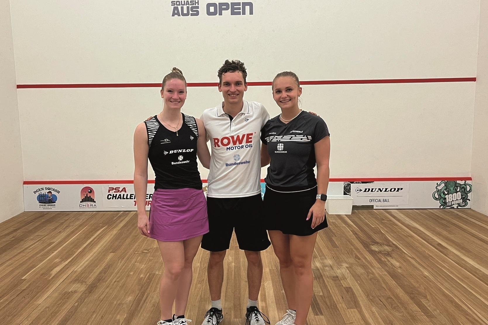 Saskia Beinhard, Valentin Rapp und Katerina Tycova (v.l.n.r.) bei den Australian Open 2022 - Bild: DSQV