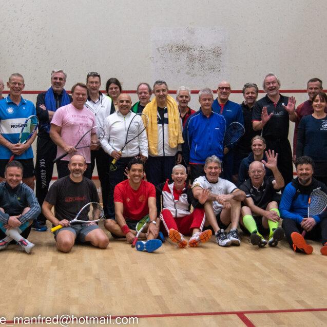 Die teilnehmenden Squashmasters in N&uuml;rnberg - Bild: Manfred M&uuml;ller