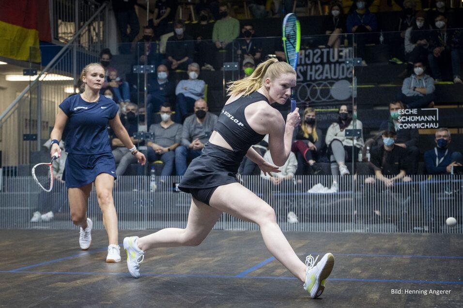 Saskia Beinhard (re) im Finale der DEM 2022 gegen Katerina Tycova (li) - Bild (Archiv): Henning Angerer