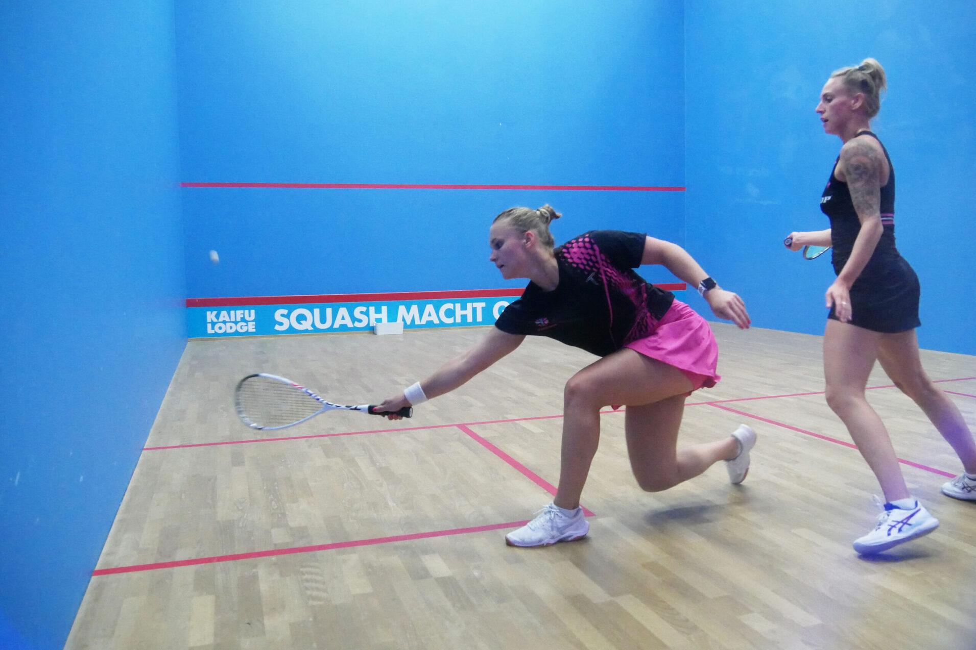Katerina Tycova (li) und Sharon Sinclair (re) im Finale der Frauen - Bild: DSQV - Lennard Jessen