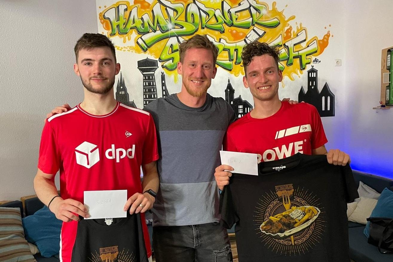 Rowan Damming, Dominik Stalberg vom ausrichtenden Center sowie Valentin Rapp - Bild: DSQV