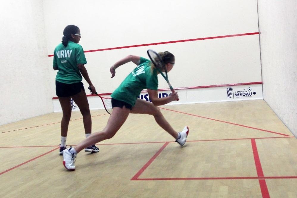 Mariam Ayad (li) im Finale gegen Liane Manderfeld - Bild: SRC Duisburg