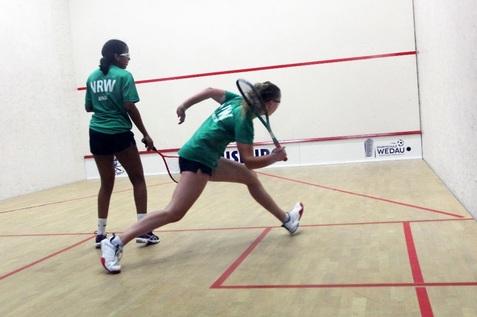 Mariam Ayad (li) im Finale gegen Liane Manderfeld - Bild: SRC Duisburg
