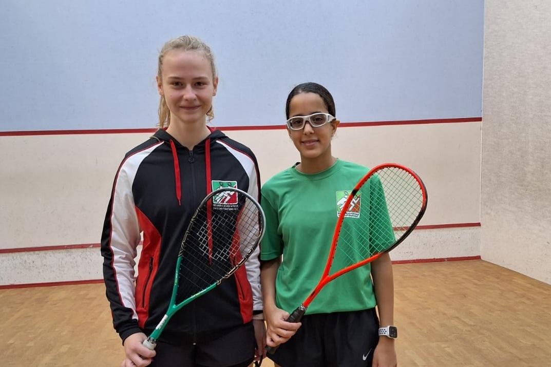 Die Finalistinnen der Mädchen Leistungsklasse 1: Liane Manderfeld (li) und Mariam Ayad (re) - Bild: DSQV