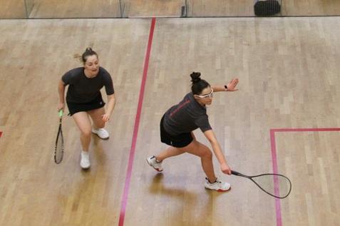 Maya Weishar (re) gewinnt in B&ouml;blingen die zweite Deutsche Rangliste der laufenden Saison - Bild: SI Stuttgart / Saskia Knobling