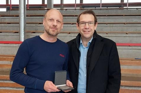 Thomas Hahn mit Hanno Benz, Oberb&uuml;rgermeister der Stadt Darmstadt - Bild: DSQV