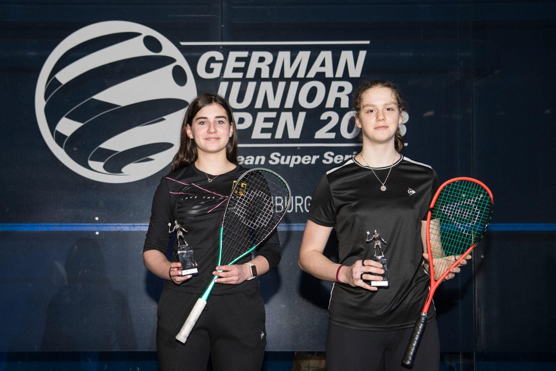 Maya Weishar (li) gewann die German Junior Open 2023 in der U17 - Bild: Thomas Panzau