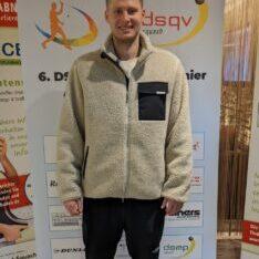 Hendrik Remer gewinnt das Herren B-Feld der Achim-Baden Open 2024 - Bild: SC Achim-Baden