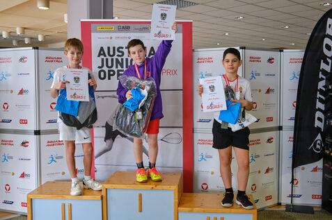 Das U11-Podest der Jungen mit Mats Oliver Efken - Bild: Gerald Seiner
