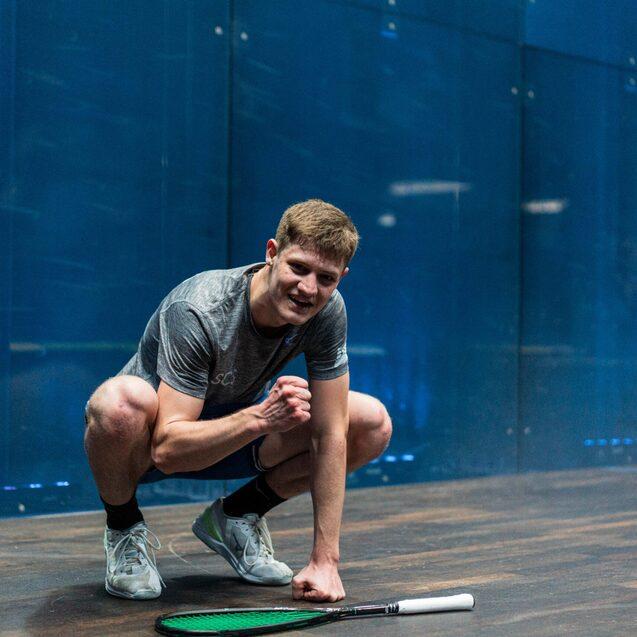 Marek Panacek bejubelt seinen Erstrundensieg in Hamburg - Bild: PSA World Tour