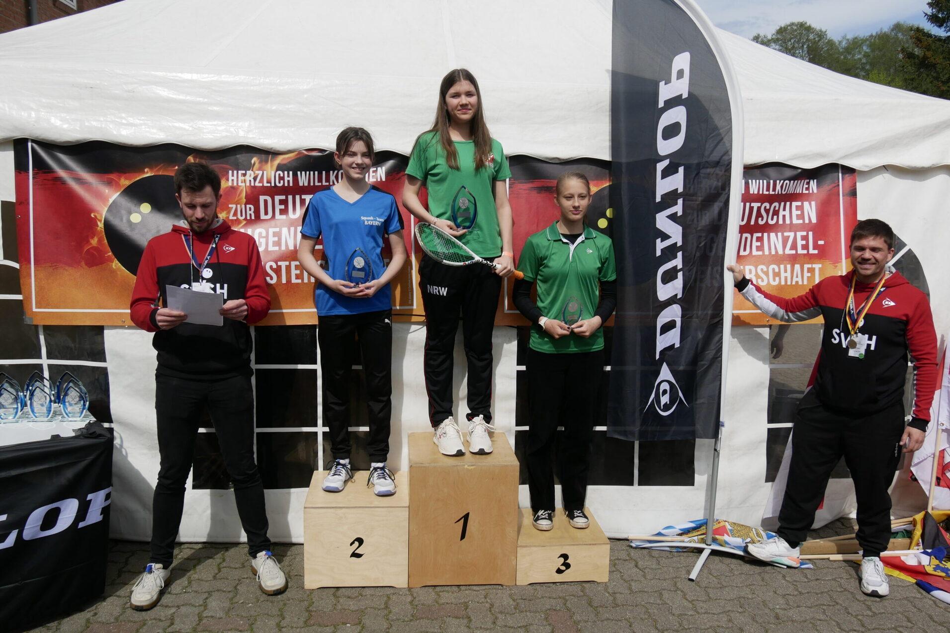Das U15-Podest der M&auml;dchen - Bild: DSQV - Lennard Jessen