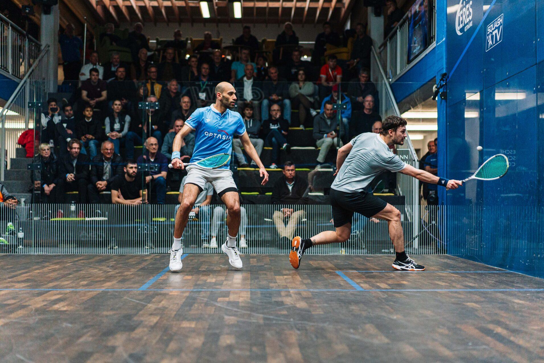 Der Spanier Bernat Jaume (re) schmiss den an Position zwei gesetzten Engländer Marwan Elshorbagy (li) aus dem Hauptfeld - Bild: PSA World Tour