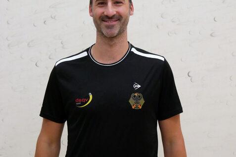 Bundestrainer Nachwuchs Simon R&ouml;sner gab jetzt das deutsche U19-Aufgebot f&uuml;r die Einzel- und Team WM 2024 bekannt - Bild: DSQV - Lennard Jessen