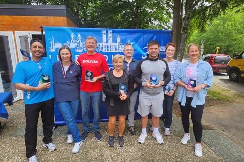 Gruppenfoto vieler deutscher Masters mit Podestplatzierungen bei den Luxembourg Masters Open - es fehlen: Thomas Gr&uuml;bel, Iris Stockbauer, Simone Luka - Bild: Felix Paal