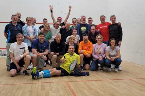 Deutsches Masters-Gruppenfoto in Sandweiler - Bild: Melanie Kreisel