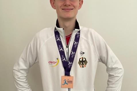 Levi Visser gewann mit der deutschen U15-Nationalmannschaft bei der Team EM U15 im portugiesischen Porto vor ca. 1,5 Wochen die Bronze-Medaille - Bild: DSQV