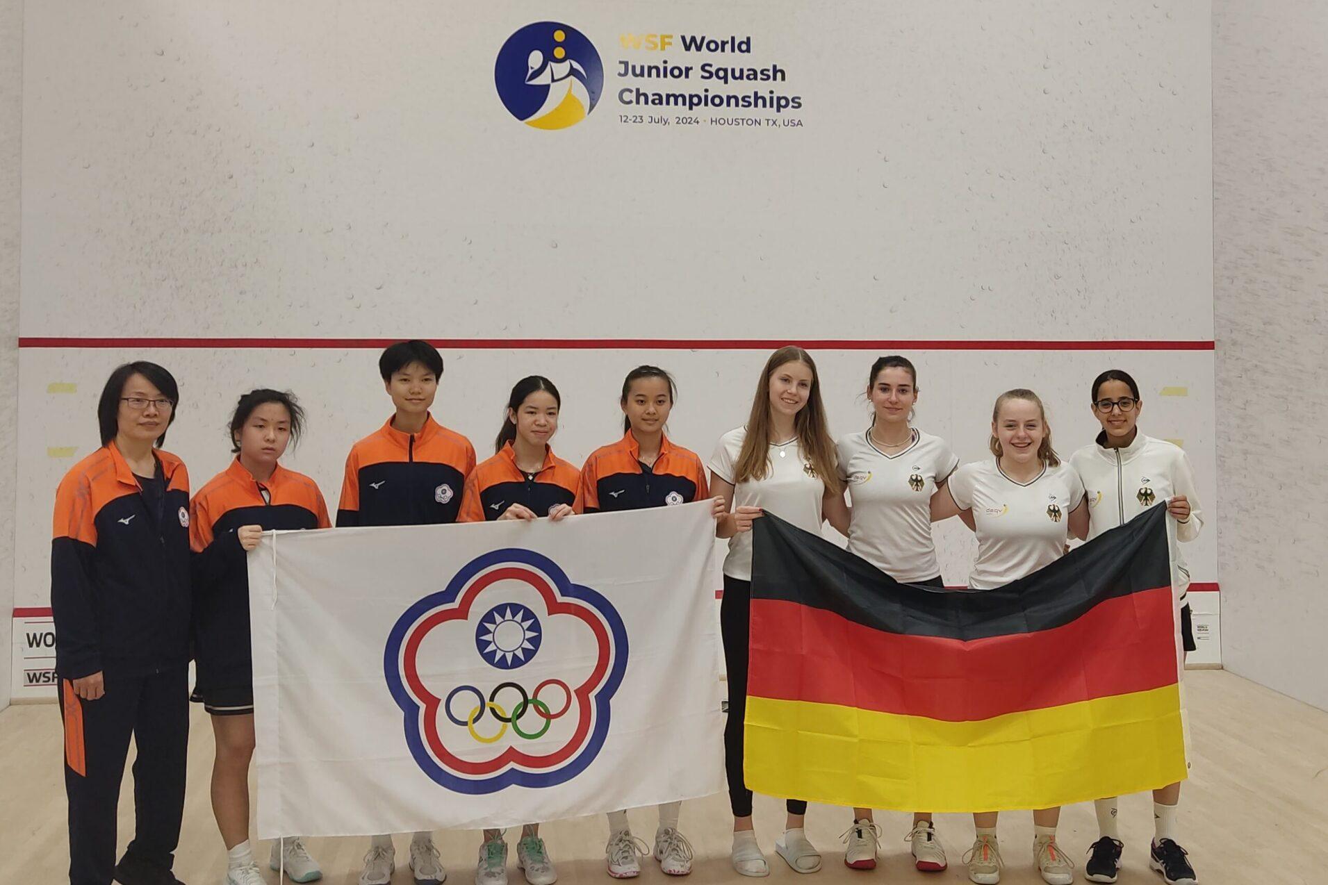 Deutschlands U19-Mädchen gewinnen das letzte Platzierungsduell gegen Taiwan mit 3:0 Matches - Bild: DSQV