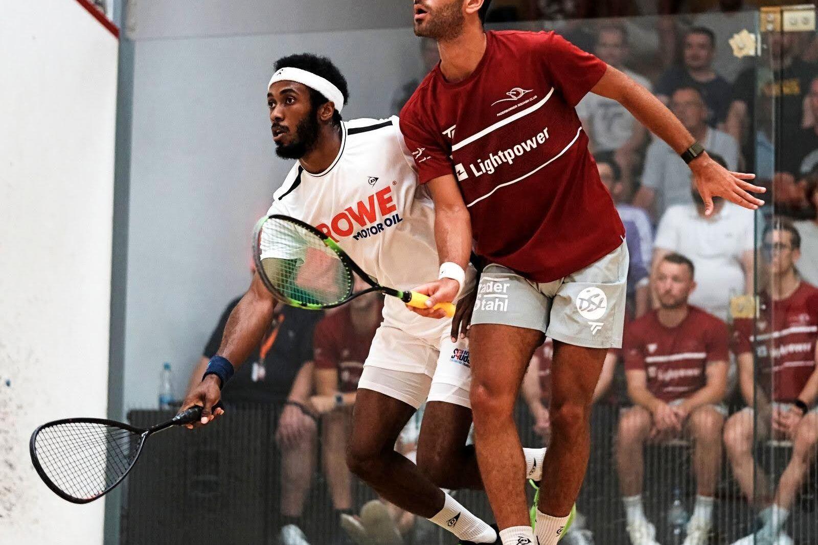Aly Abou Eleinen (re) bezwingt Sébastien Bonmalais - Bild: Steve Cubbins