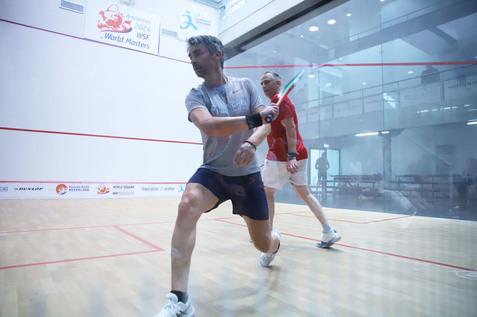 Predi Fritsche (li) gewinnt sein Halbfinale gegen den US-Amerikaner John Musto - Bild: Felix Paal