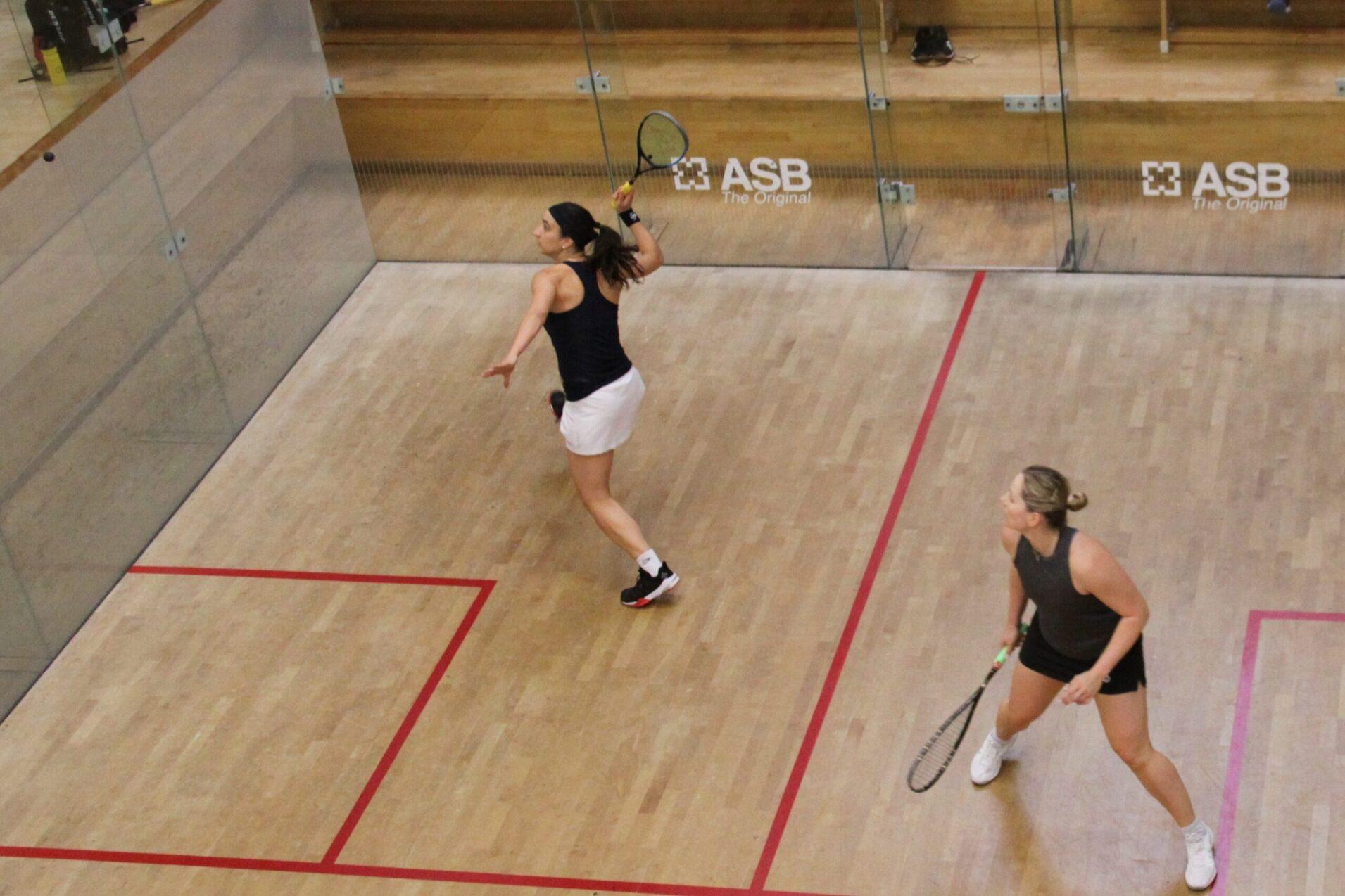 Aylin Günsav (li) siegt im Damenfinale gegen Mareike Omlor (re) - Bild: Saskia Knobling
