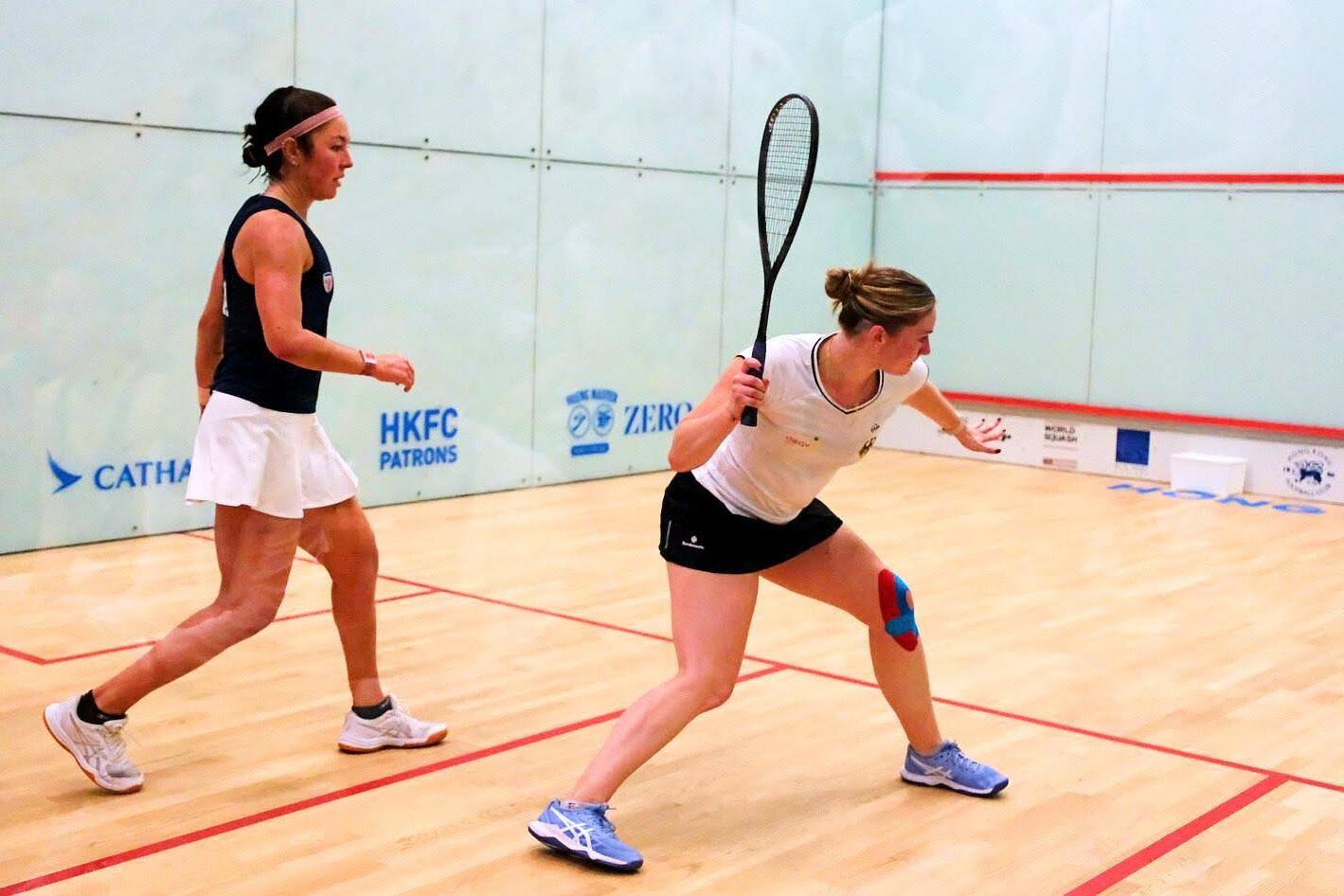 Saskia Beinhard (re) im Spitzenspiel mit Amanda Sobhy (li) aus den USA - Bild: Steve Cubbins