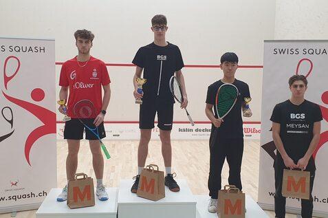 Das U19-Podest mit Finn-Lennart Koch, Marc Altarriba, Shunsaku Kariyazono sowie dem Viertplatzierten Aleix Romero (v.l.n.r.)