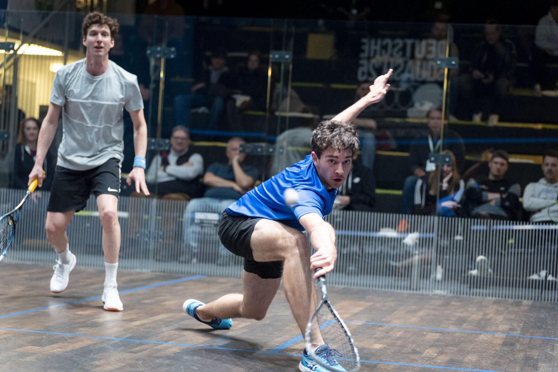 Moritz Tischler (re) und Frederik Folkerts (li) im Finale des B-Feldes - Bild: Henning Angerer