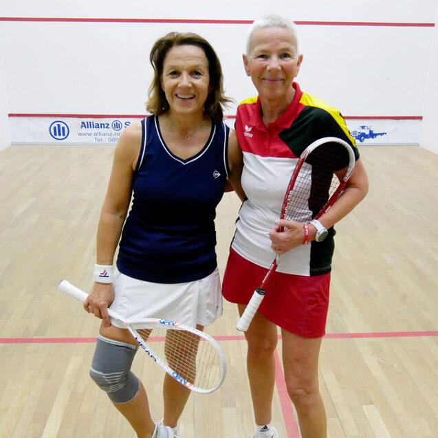 St&ouml;rte Becker (re) und Manuela Kempf waren die Finalistinnen der Damen 55+ - Bild: DSQV - Lennard Jessen