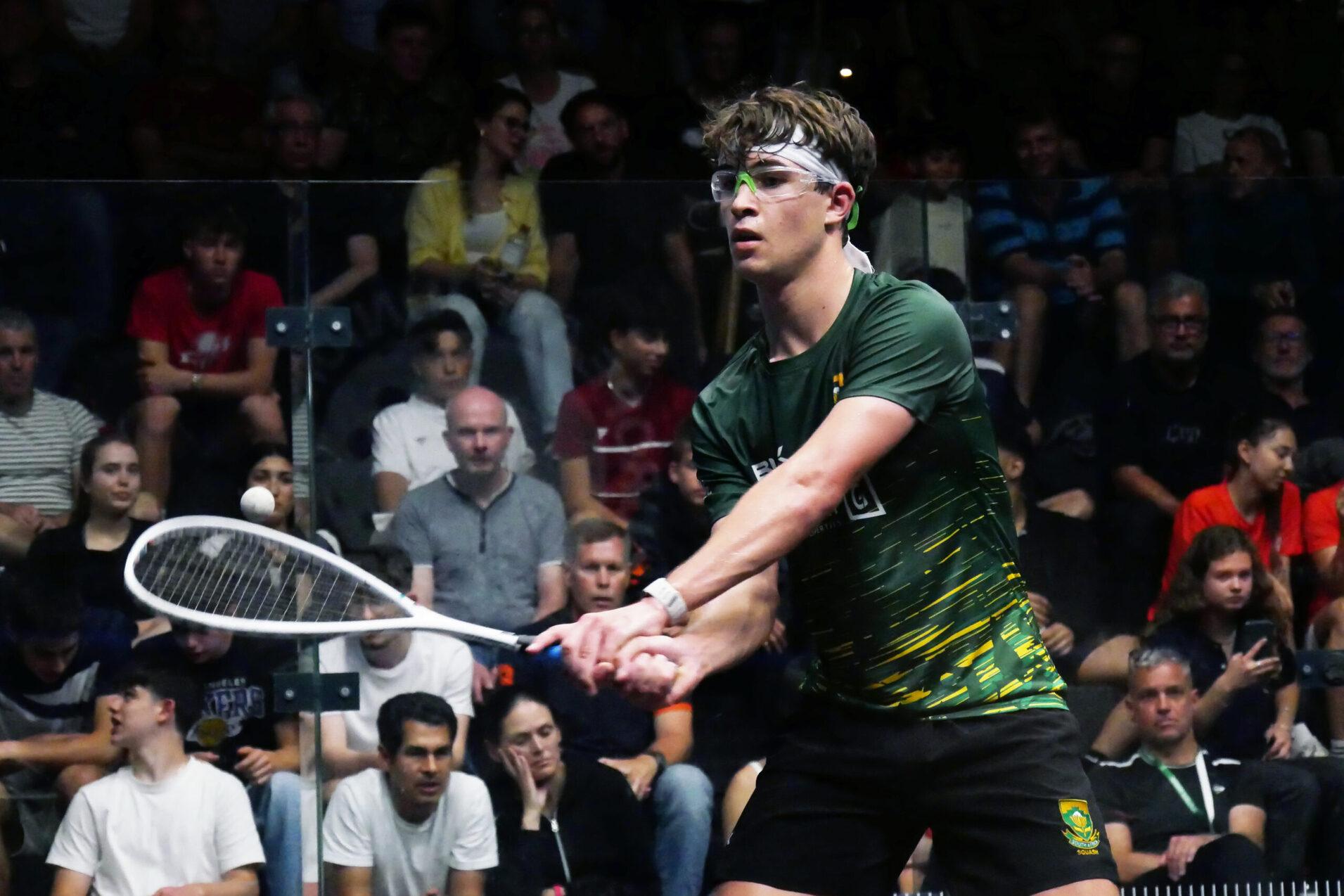 Luhann Groenewald spielt Vor- und Rückhand beidhändig und gewinnt die U19-Konkurrenz der European Junior Open 2025 - Bild: DSQV - Lennard Jessen