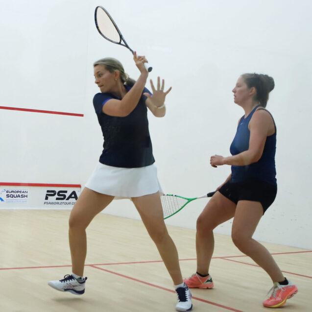 Astrid Reimer-Kern (li) startet bei den Damen 35+ topgesetzt f&uuml;r Deutschland: Auf dem Bild ist sie zu sehen in einem Match bei der Masters WM 2024 - Bild (Archiv): Felix Paal