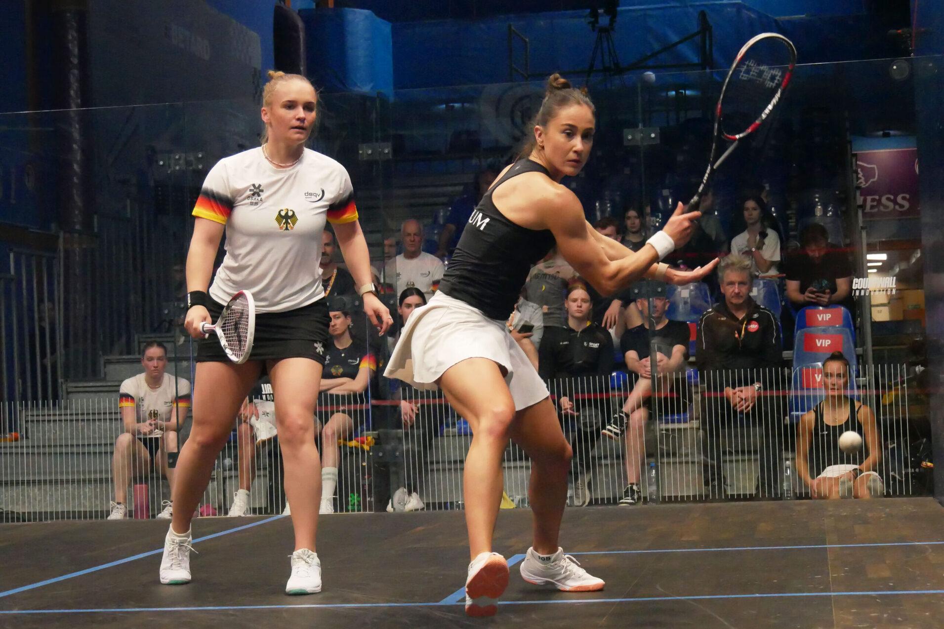 Katerina Tycova (li) unterliegt wie bei der Team EM 2025 im Match gegen Nele Gilis - Bild (Archivfoto der Team EM 2025): DSQV - Lennard Jessen