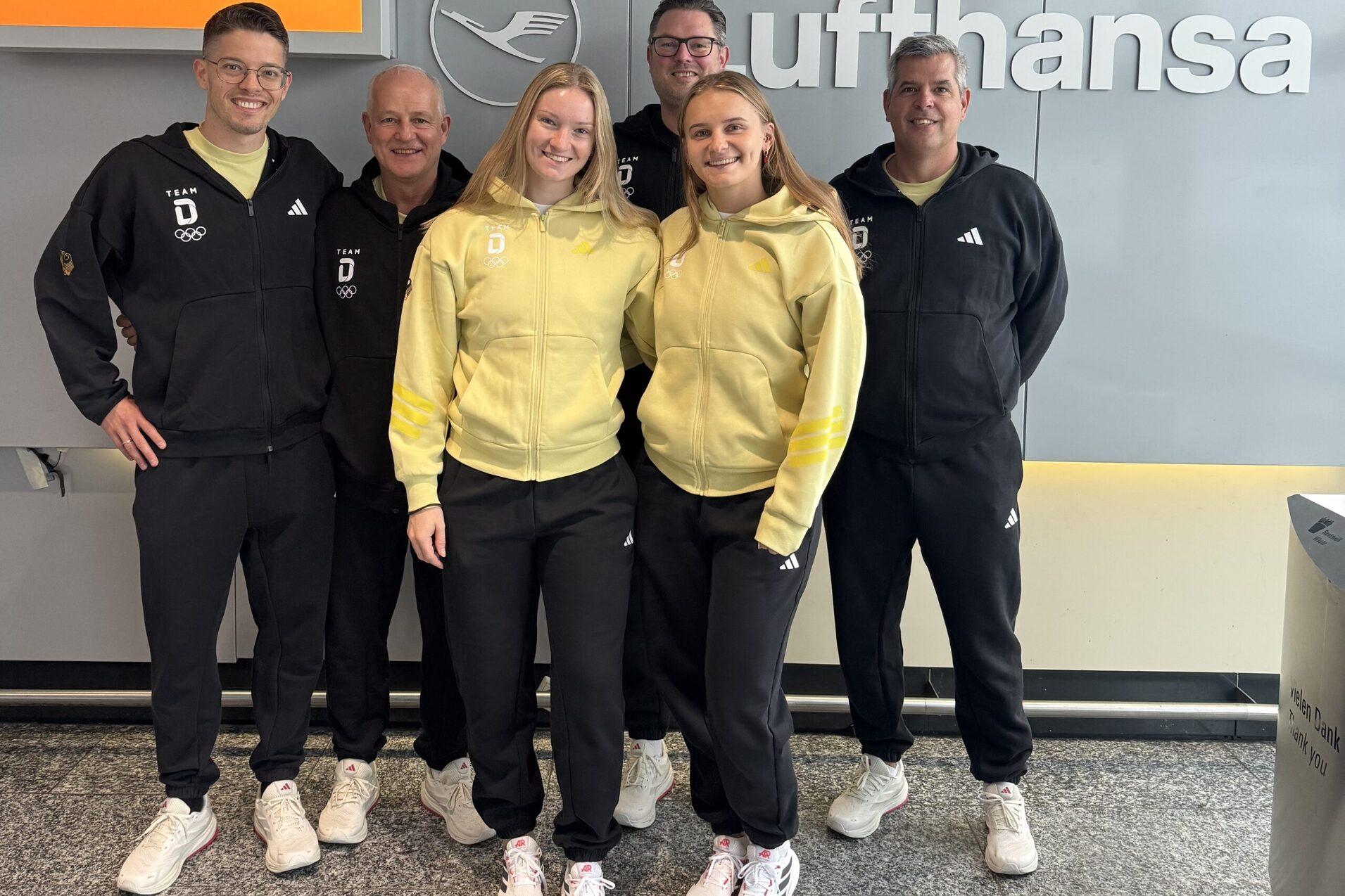 Die DSQV-Delegation ist gut in Chengdu angekommen: Raphael Kandra, Physiotherapeut Ralph Michna, Saskia Beinhard, DSQV-Pr&auml;sident und Teammanager Michael G&auml;de, Katerina Tycova und Chef-Bundestrainer Oliver Pettke (v.l.n.r.) - Bild: DSQV