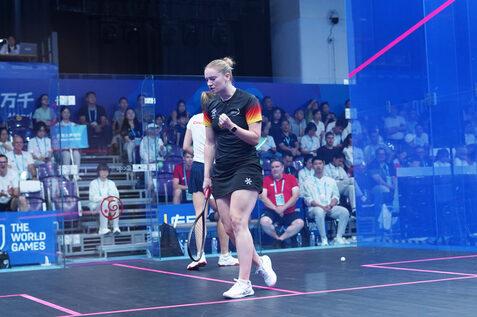 Saskia Beinhard gewinnt gegen Franka Vidovic - Bild: World Squash Federation
