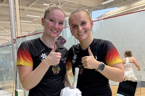 Saskia Beinhard (li) und Katerina Tycova waren in ihren beiden Auftaktmatches am heutigen Tag eins der Einzel EM erfolgreich - Bild: DSQV