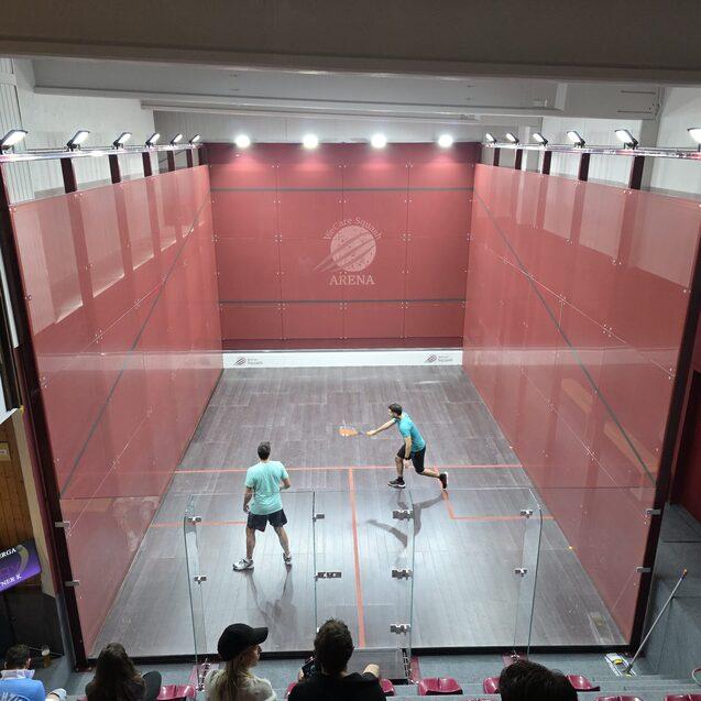 Der neue Glascourt im ausrichtenden Center WeCare Squash Germering wurde am Samstag, genau am World Squash Day 2025, offiziell eingeweiht - Bild: foto@tomwarda.de