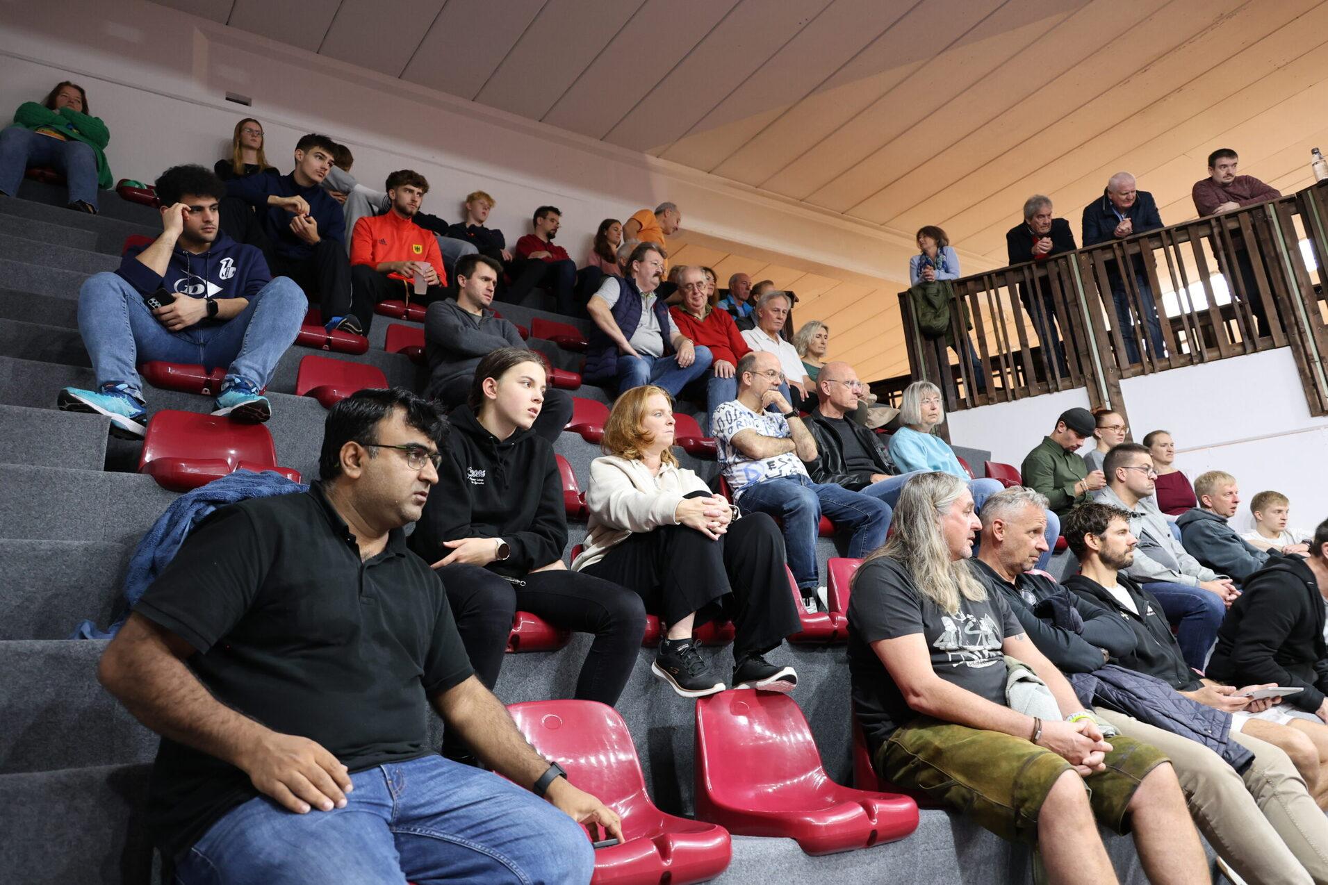 Volles Haus in Germering beim zweiten deutschen Ranglistenturnier der laufenden Spielzeit - Bild: foto@tomwarda.de
